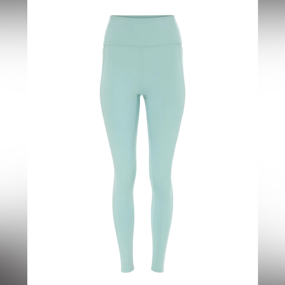 NWT Girlfriend Collective Compressive Pocket Legging in Glass